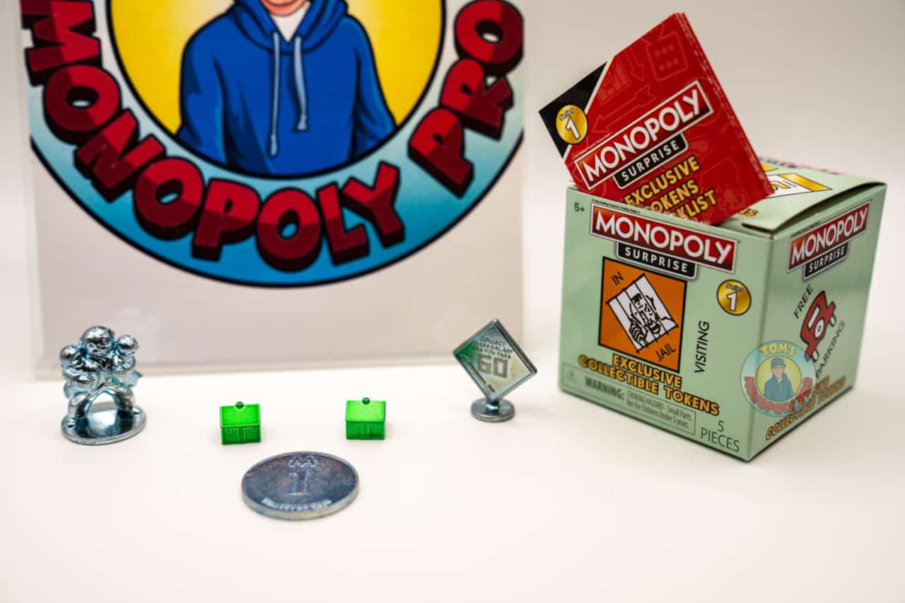 Monopoly Surprise Box 1 contents